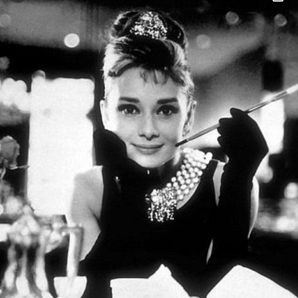 Hello👋Have confidence, I’m a Poshmark Ambassador. - Picture 8 of 17